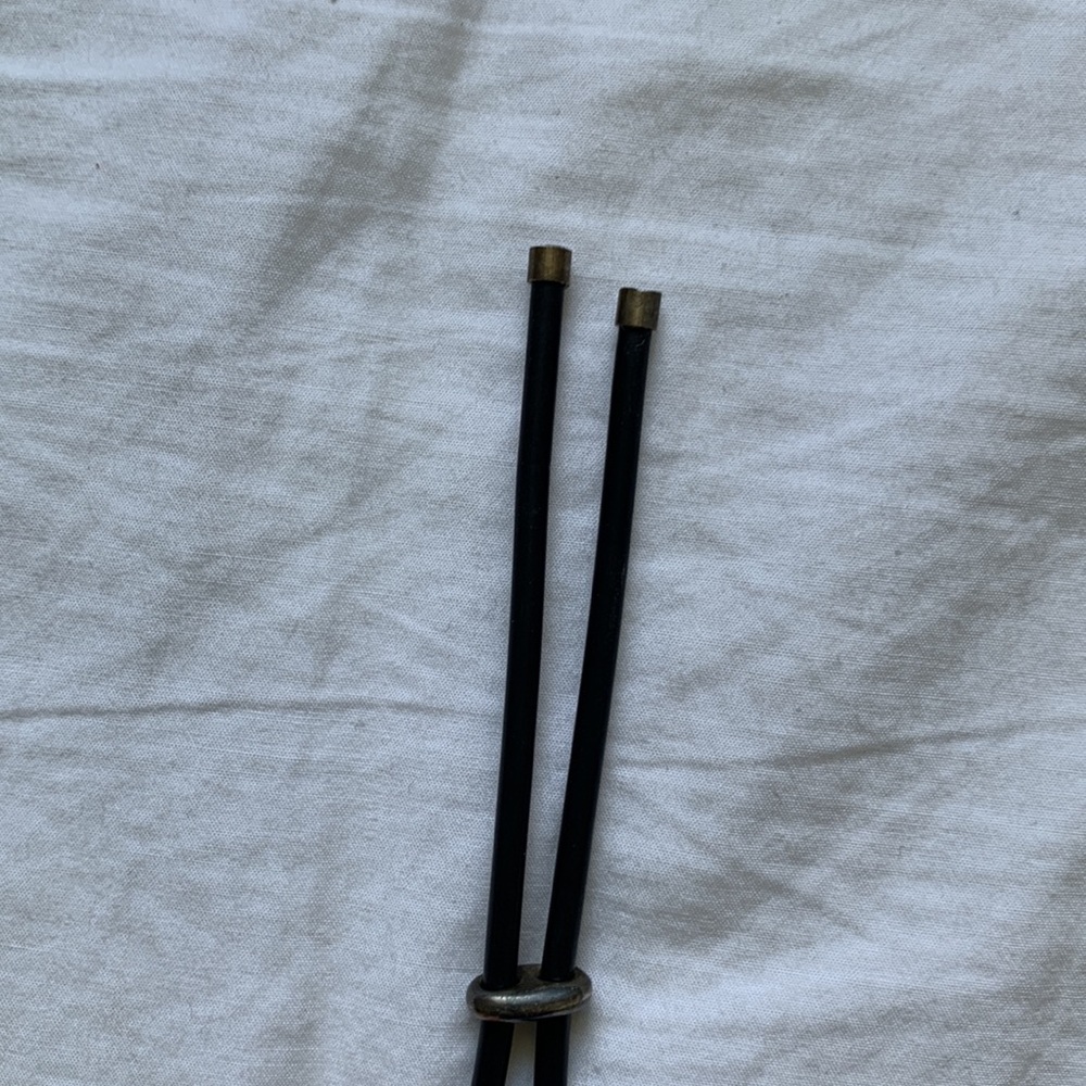 Anodised metal necklace - Picture 4 of 5